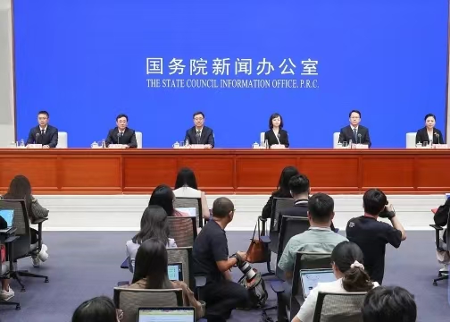 總局領(lǐng)導(dǎo)出席國(guó)務(wù)院政策例行吹風(fēng)會(huì)